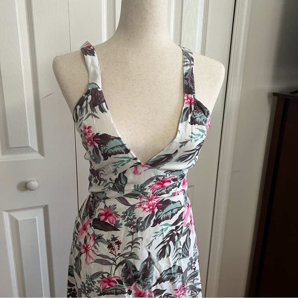 Tropical Floral Maxi Dress - Pink and White - Picture 2 of 7